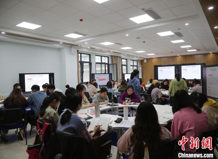 中软国际与福建师范大学福清分校合作共建教育部-国家级大学生创新创业实践平台